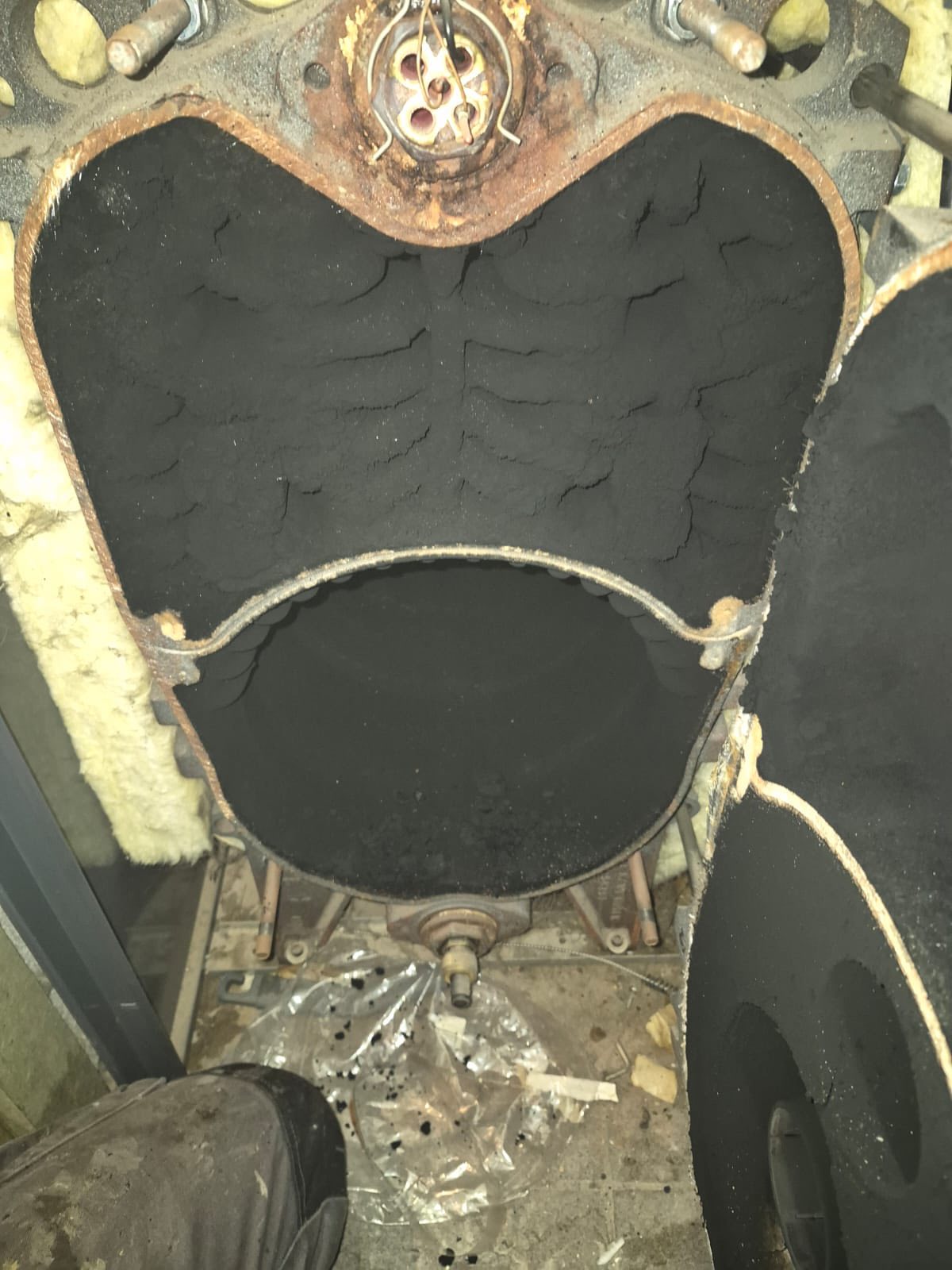 Chaudière — chambre de combustion avant nettoyage