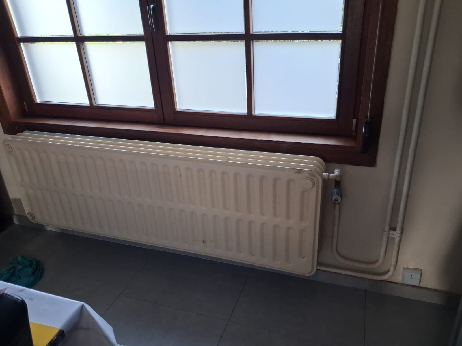 Ancien radiateur — avant remplacement
